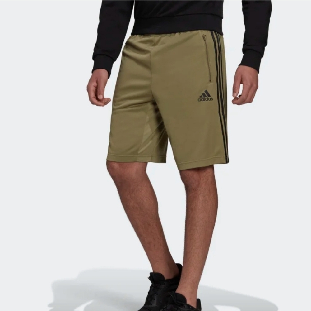 Adidas Green/Black Work Out Shorts (M)